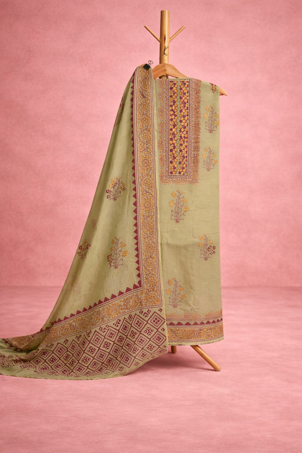 PASTEL GREEN BLOCK PRINT LINEN UNSTICHED SUIT SET