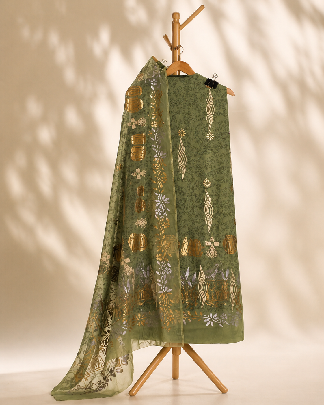 GREEN EMBOSSED ORGANZA UNSTICHED SUIT SET