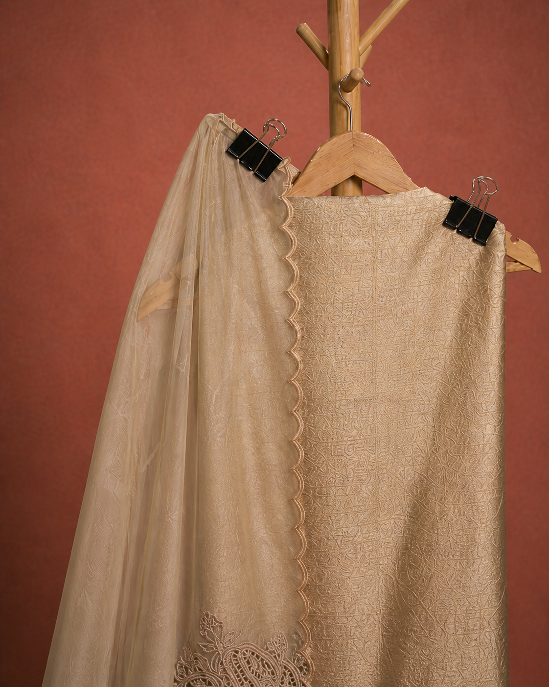 BEIGE MACHINE WORK SILK N ORGANZA UNSTICHED SUIT SET