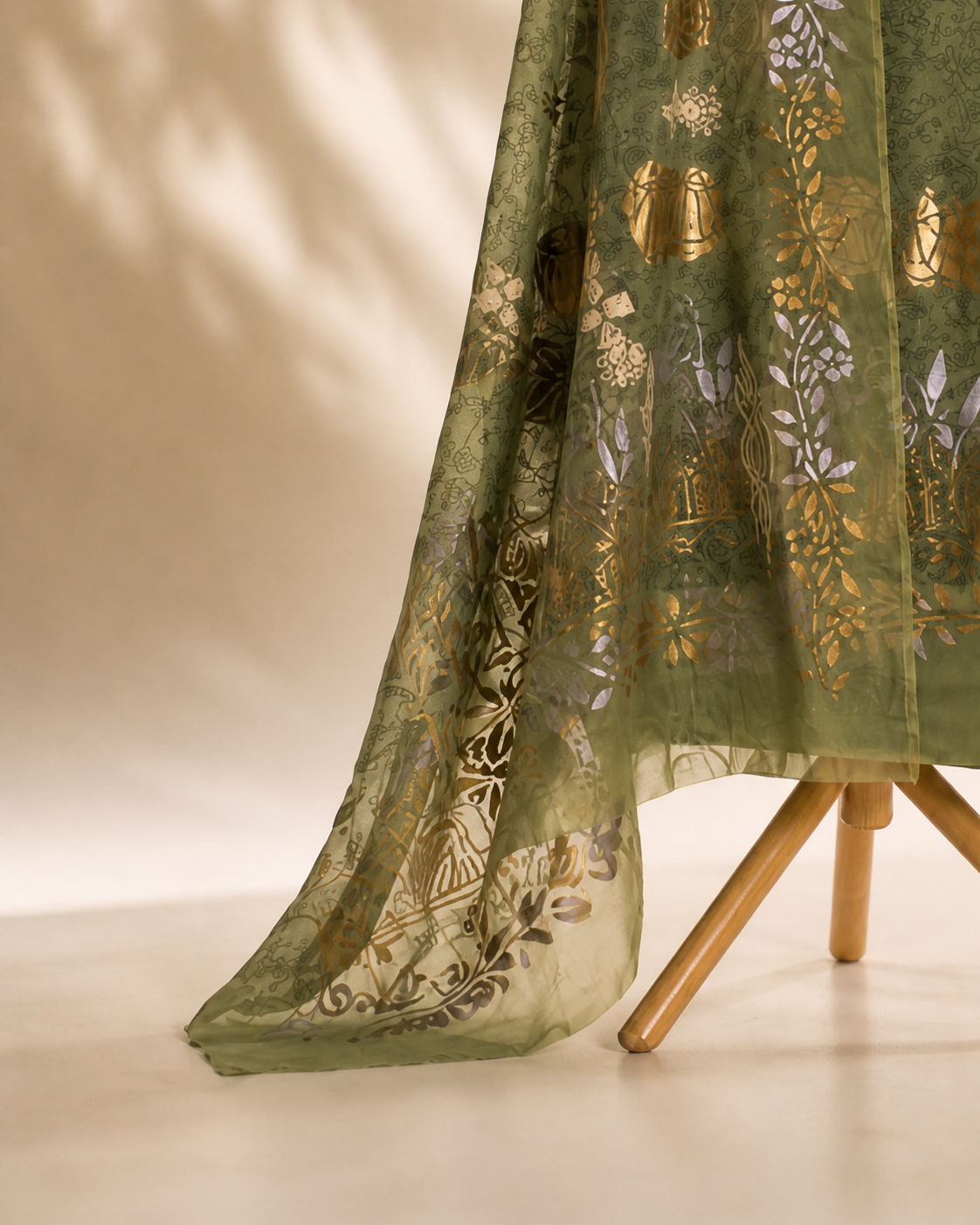 GREEN EMBOSSED ORGANZA UNSTICHED SUIT SET