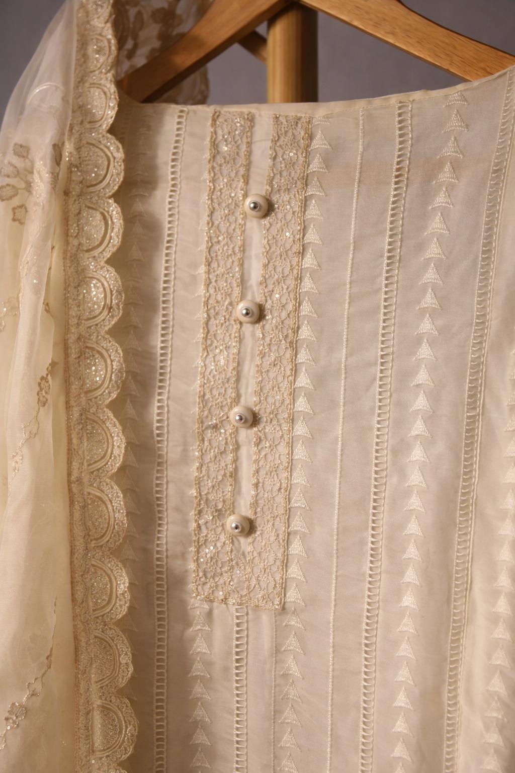 CREAM UNSTICHED SUIT SET